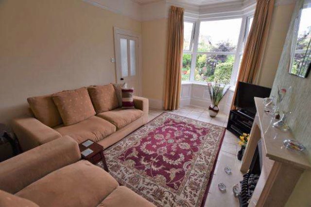  Image of 3 bedroom Cottage for sale in Avenue Cottages Londesborough Road Scarborough YO12 at Avenue Cottages  Scarborough, YO12 5AG